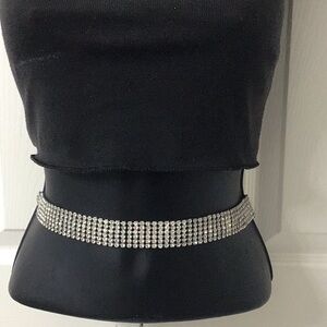Starkles 80’s Vintage Sparkly Pronged RS Belt Set In Silver Toned Rhodium Metal.